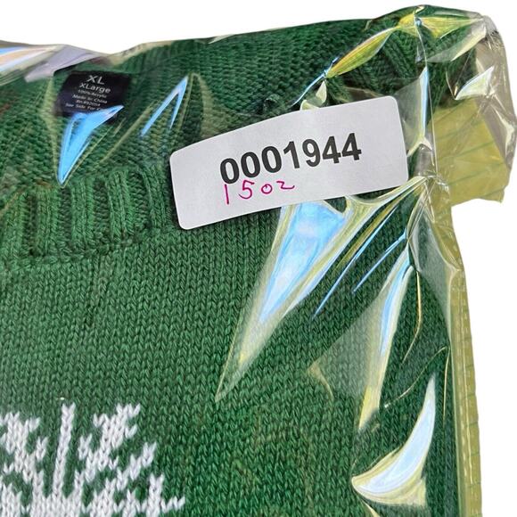 Christmas Ugly Sweater Woman's Santa Mrs Claus Cookies Green W Snowflakes Sz XL - Picture 11 of 11